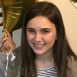 Meet your Posher, Anna